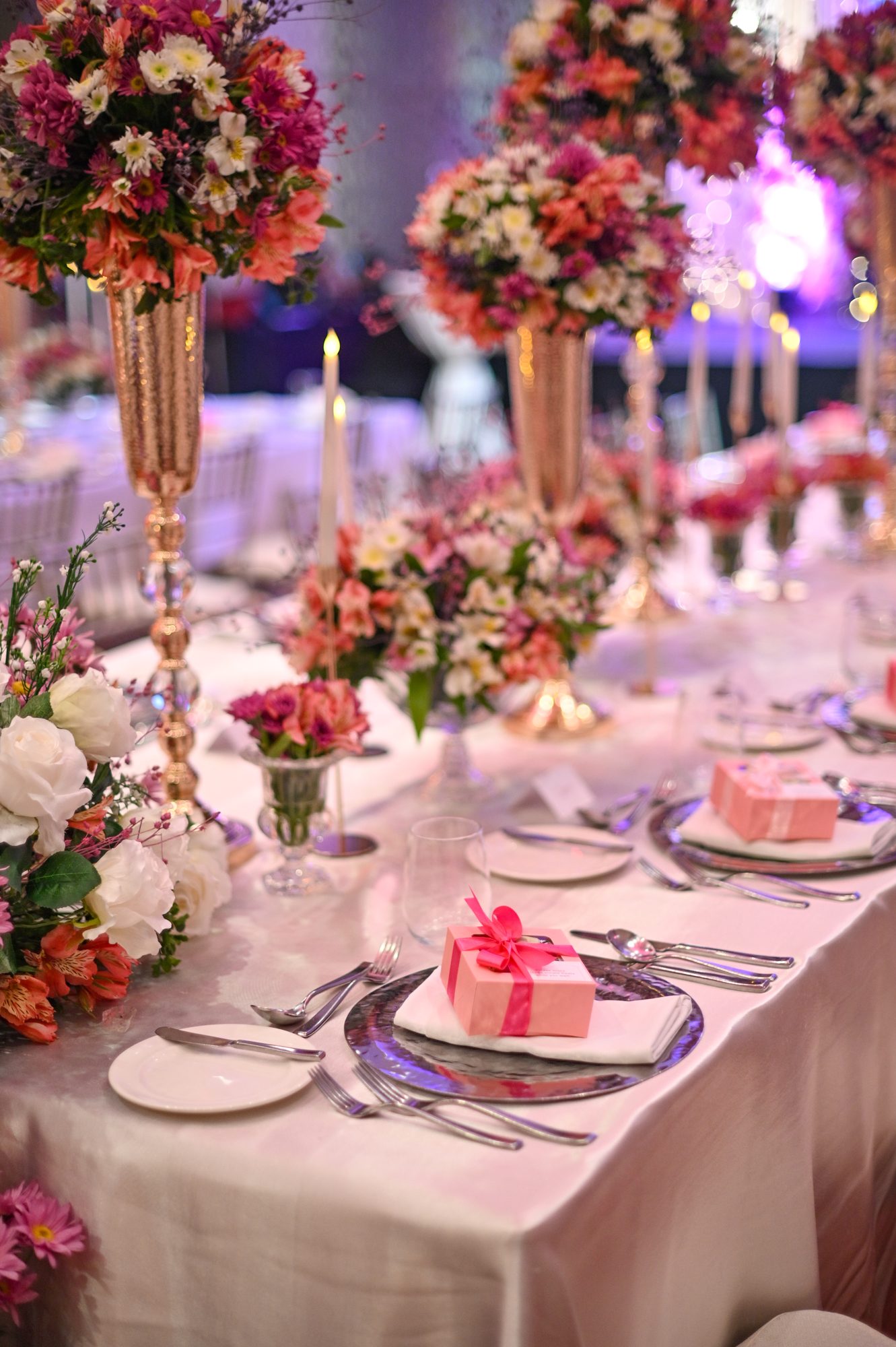 Debut details and decor