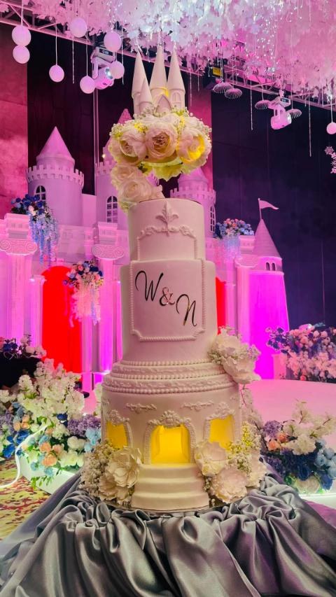 Kaye Sweets Cakes & Pastries
